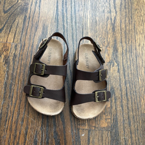 Old Navy Dark Brown Kids Sandals 5C - Picture 1 of 4